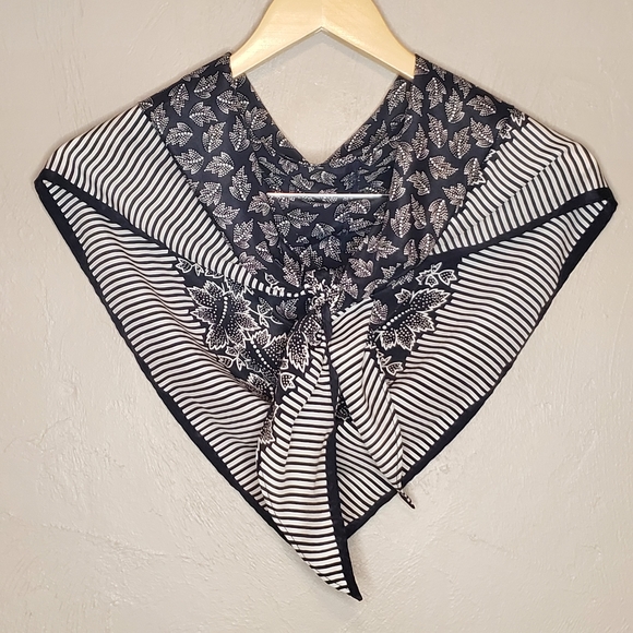 Silky Black White Stripe Leaf Print Triangle Scarf - Picture 2 of 5